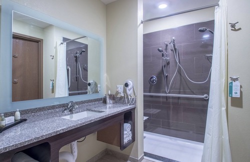 St. Marys Hotel | Discover Comfort at Cobblestone Inn & Suites - St Marys