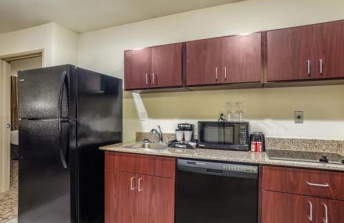 Bridgeport Hotel | Pet-Friendly Comfort at Cobblestone Inn & Suites, Bridgeport