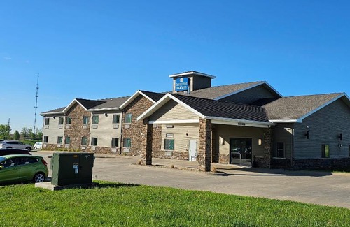 Manchester Hotel | Pet-Friendly Cobblestone Inn & Suites in Manchester
