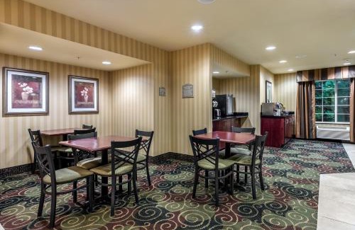 Vinton Hotel | Pet-Friendly Comfort at Cobblestone Inn & Suites, Vinton
