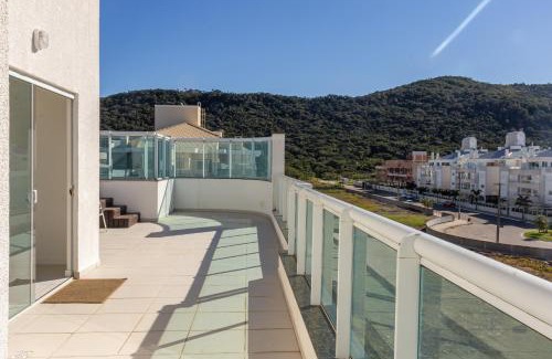 Ingleses Norte Apartment | Indulge in Elegance at Cobertura with Private Pool