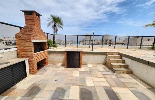 Pitangueiras Apartment | Spacious 5-Bedroom Retreat with Pool Near Pitangueiras
