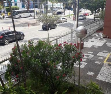 Jardim Vitoria Apartment | Cobertura Aconchegante na Enseada 3 Quartos, Piscina e Conforto a Poucos Passos do Mar