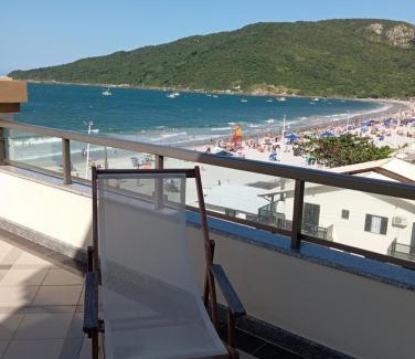 Ingleses Sul Apartment | Oceanfront Cobertura Aparthotel with Pool & Child-Friendly Fun