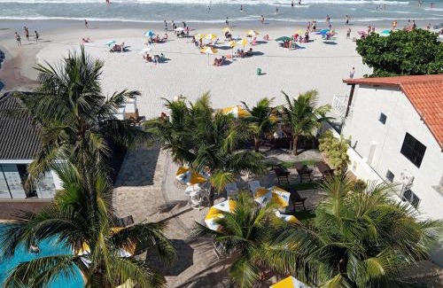 Ingleses Sul Apartment | Oceanfront Cobertura Aparthotel with Pool & Child-Friendly Fun