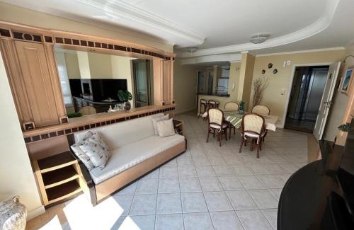 Ingleses Sul Apartment | Oceanfront Cobertura Aparthotel with Pool & Child-Friendly Fun