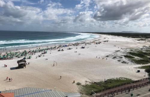 Praia Grande Apartment | Oceanfront Escape at Cobertura Arraial do Cabo - 10/10 Rated