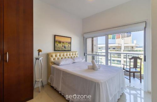 Campeche Leste Apartment | Convenient Apto with BBQ, Steps from Praia do Campeche