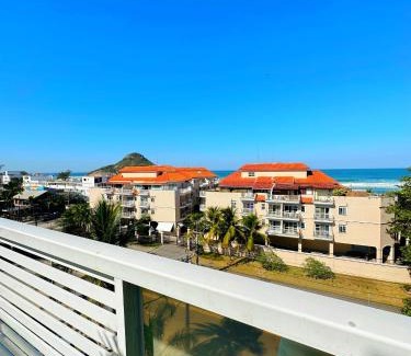 Recreio dos Bandeirantes Apartment | Sea View Getaway: Poolside Retreat with 2 Bedrooms