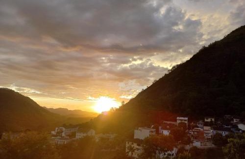 Domingos Martins House | Serene Cobertura das Montanhas: Guest Rated 10/10, Family-Friendly