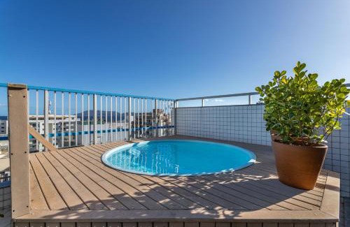 Algodoal Apartment | Elegant Oceanfront Suite with Scenic Beach Views