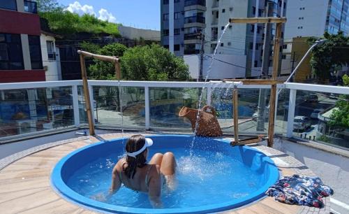 Pontal de Camburi House | Beautiful Cobertura with Pool and Pet-Friendly Amenities