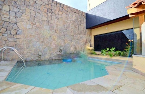 Jardim Belmar Apartment | Relaxing Oceanfront Escape at Cobertura Piscina Guaruja