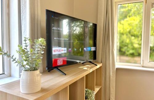 Cobh Apartment | Cobh Comfort by the Sea