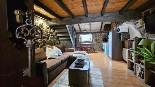 Villar de Pineres House | Pet-Friendly Retreat at Cobijo de Villar - Rated 10/10