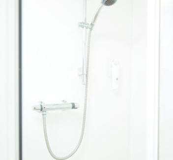 Stony Stratford Hotel | Pet-Friendly Cock Hotel by Greene King Inns - Great Amenities!