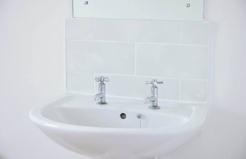 Stony Stratford Hotel | Discover Cock Hotel Stony Stratford with Family-Friendly Amenities