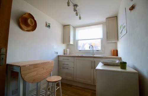 Seaford House | Artistic Retreat at Cockle Cottage, A Pet-Friendly Escape