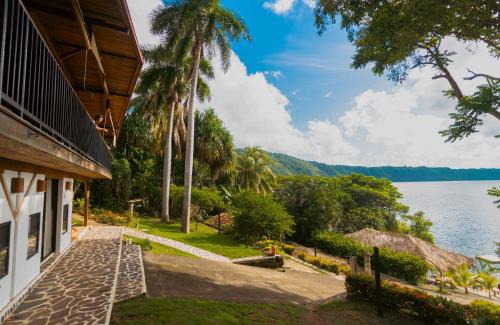 Catarina Hotel | Family-Friendly Retreat at Coco Bay with Dining Options