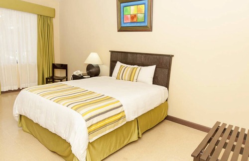 Coco Hotel | Beachside Bliss at Coco Beach Hotel with Pool & Spa