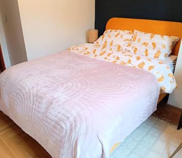 Krowodrza Apartment | Cozy City Centre Retreat with Fast WiFi for Families