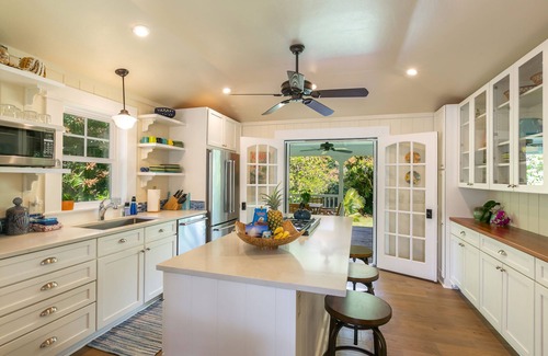 Poipu Cottage | Cozy Coco Cottage at Poipu Beach with Oceanfront Views