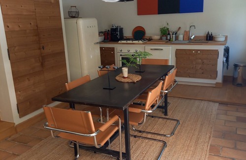 Saint-Marcellin-les-Vaison Apartment | Relax in a Serene Oasis with Ocean View and Spa Amenities