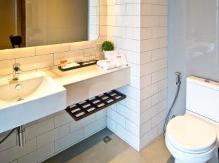 Bang Na Hotel | Budget-Friendly Coco Hotel: Family-Friendly Dining Options