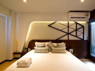 Bang Na Hotel | Budget-Friendly Coco Hotel: Family-Friendly Dining Options
