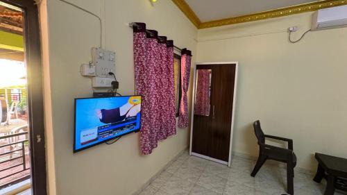 Devbag House | Family-Friendly Stay at Coco Hut, Devbaug Awaits You
