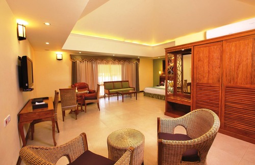 Pollachi Hotel | Explore Coco Lagoon by Great Mount: Family-Friendly Retreat