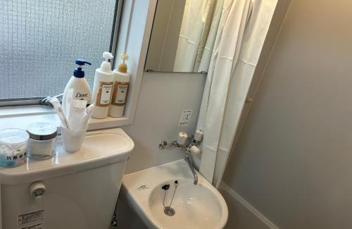 Kamimeguro Apartment | Budget-Friendly COCO Nakameguro302 with Hot Tub Amenities