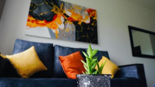Kaduwela Apartment | Relaxing Oceanfront Escape at Coco Nest Colombo, 4-Star