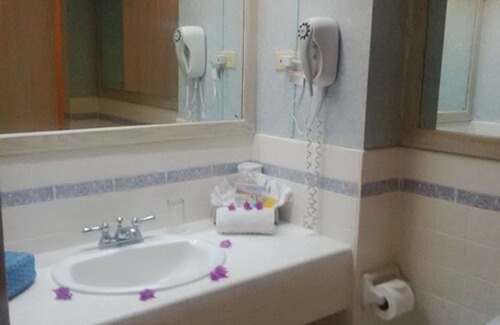 Bon Accord Village Hotel | Serene Coco Reef Resort and Spa with Ocean View Amenities