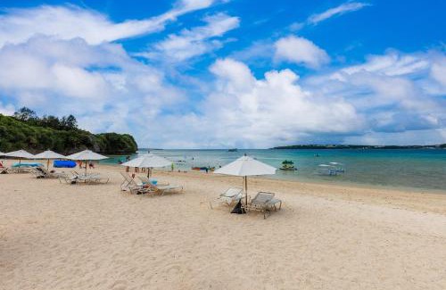 Motobu House | Experience Coastal Bliss at CoCo Resort Sesoko - 10/10 Rated