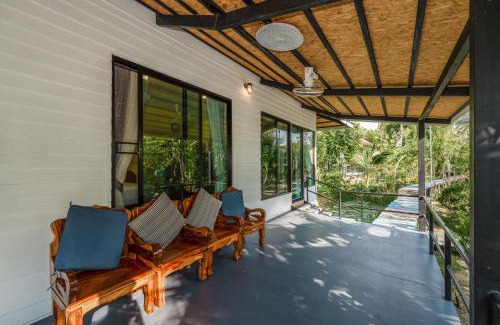 Chalong Resort | Relax at Coco Retreat Phuket Resort and Spa with Pool & Spa