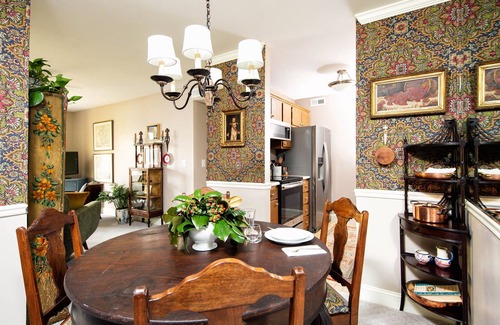Franklin Condo | Convenient Stay Steps from Downtown Franklin Attractions
