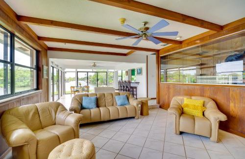 Cocoa Beach House | Charming Cocoa Beach House: Walk to Ocean & Enjoy Poolside