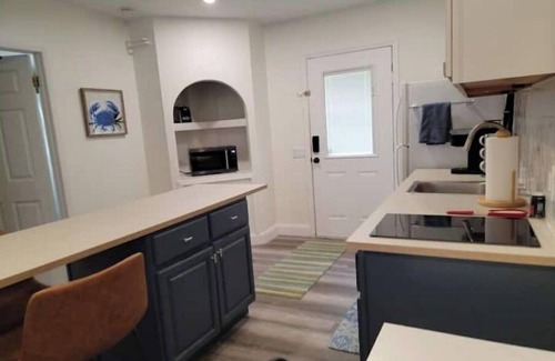 Cocoa Apartment | Perfect Cocoa Village Hideaway: Walk to Riverfront & Dining