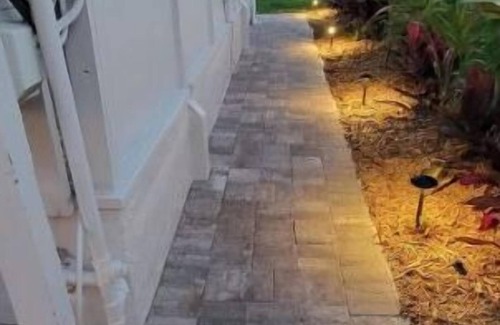 Cocoa Apartment | Perfect Cocoa Village Hideaway: Walk to Riverfront & Dining