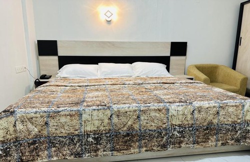 Kannur Hotel | Budget-Friendly Stay at Cocobay INN Awaits You