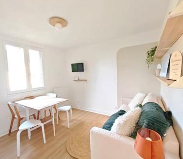 Bielle Apartment | Unwind at Cocon Biellois: Pool, Scenic Views & Parking