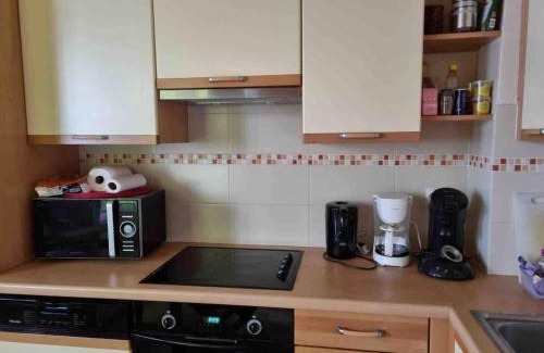 Montrouge Apartment | Cozy 2-Piece Hotel with Family-Friendly Amenities