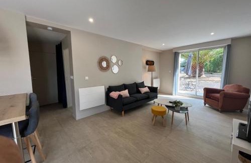 Les Camoins Apartment | Tranquil Retreat with Pool and Lush Garden Escape