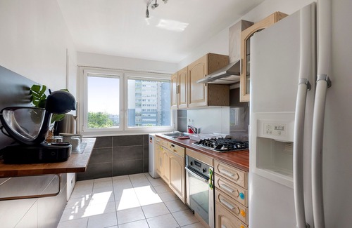 Ris Orangis Apartment | Relax at Cocon de Ris: Family-Friendly Apartment Retreat