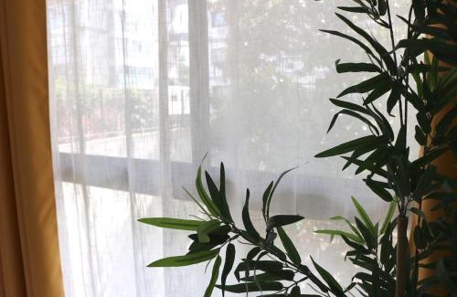 Bercy Apartment | Modern Comfort Near Bercy - Family-Friendly Getaway