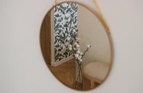 Bercy Apartment | Cozy Cocon: Family-Friendly Near Bercy Attractions