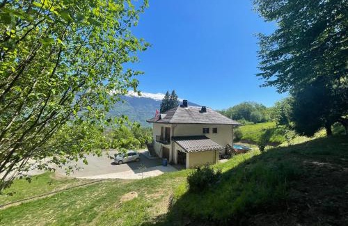 Verrens-Arvey Apartment | Cozy Home Stay in a Peaceful Setting, Perfect for Families