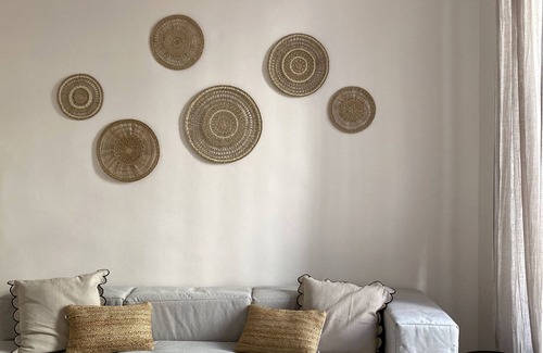 7th Arrondissement Apartment | Stylish Cocon Provençal - Renovated for Ultimate Comfort
