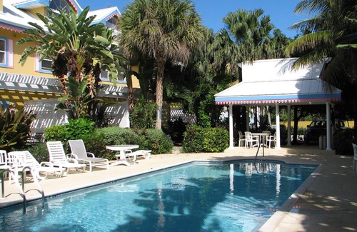 Northwest Point Condo | Inviting Coconut Bay Cayman: Guest Rated 9.8 with Ocean Views